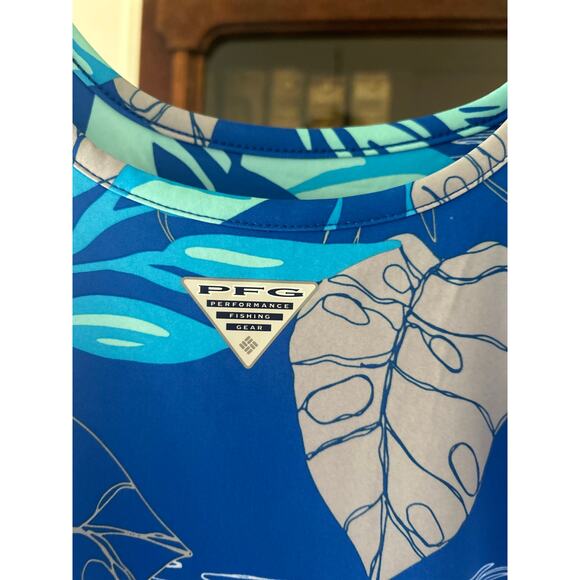 Columbia Sportswear Women's PFG Freezer™ III Dress
Blue Macaw Tropamix
NWT XS - Picture 6 of 8